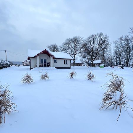 Wygodny Dom Na Ponidziu Z Basenem Villa Wislica Eksteriør bilde